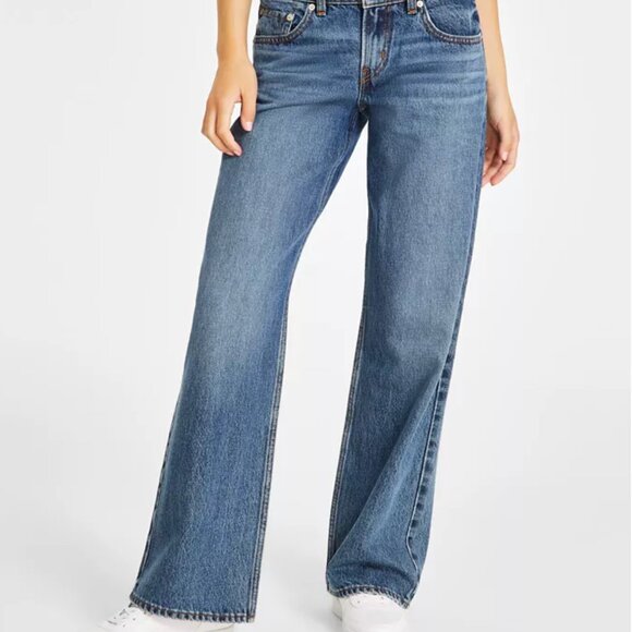 Levi's Women's Super-Low Double-Button Relaxed-Fit Denim Jean. Size 24 - Picture 2 of 10